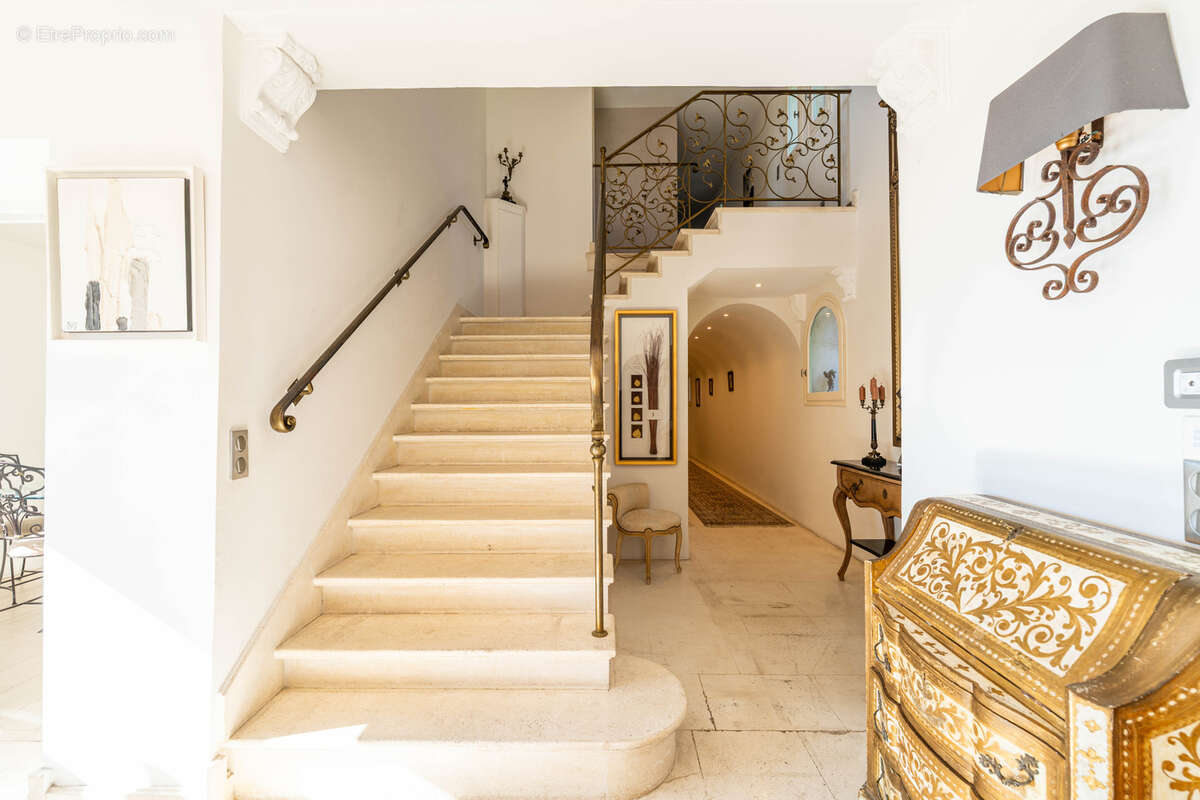 Maison à CAGNES-SUR-MER