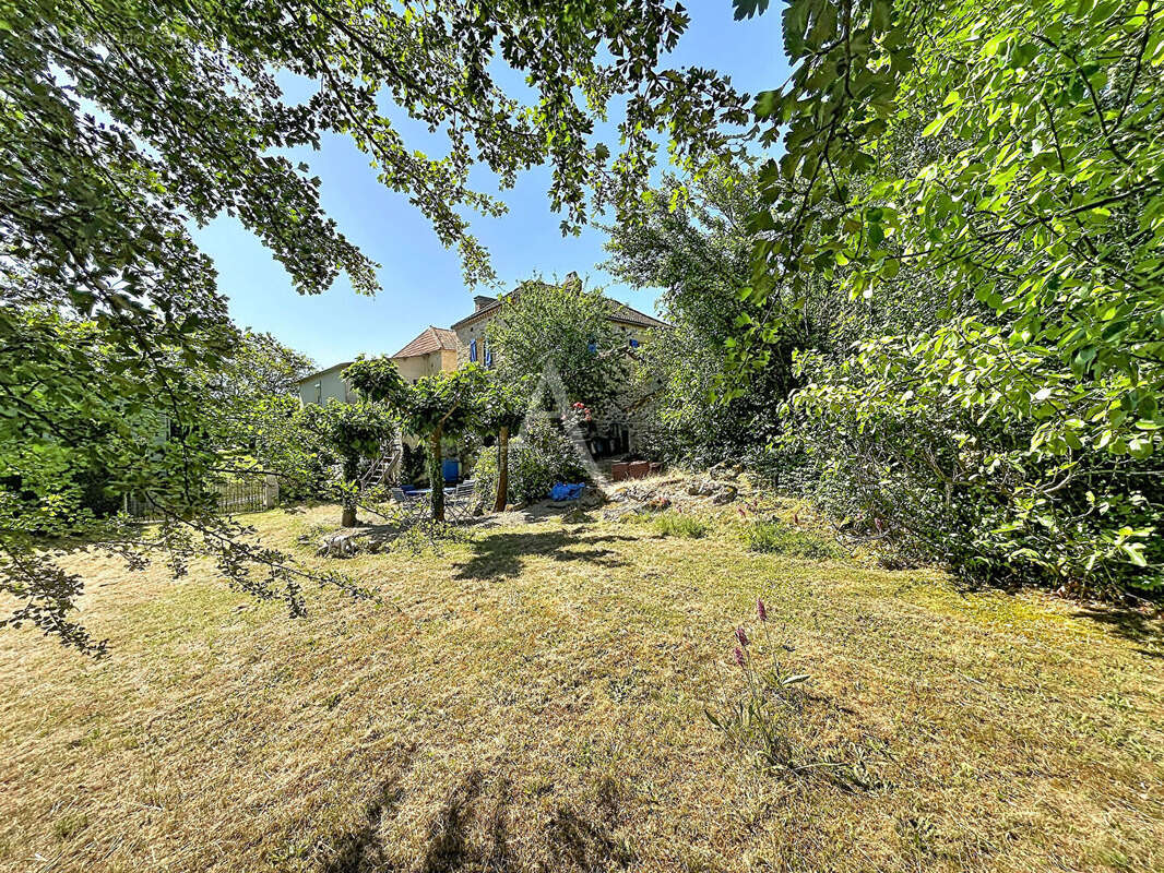 Maison en pierre avec jardin proche Prayssac - photo 8