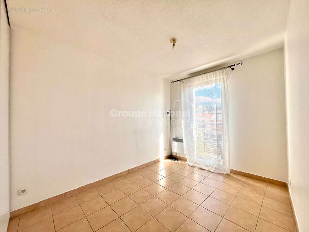 En Exclusivité : T2 avec balcon +garage  proche Centre Ville - photo 6