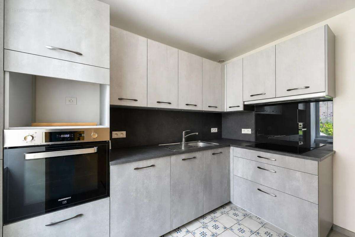 Maison de caractère avec jardin - 112 m2 - Villeneuve-le-Comte - photo 3
