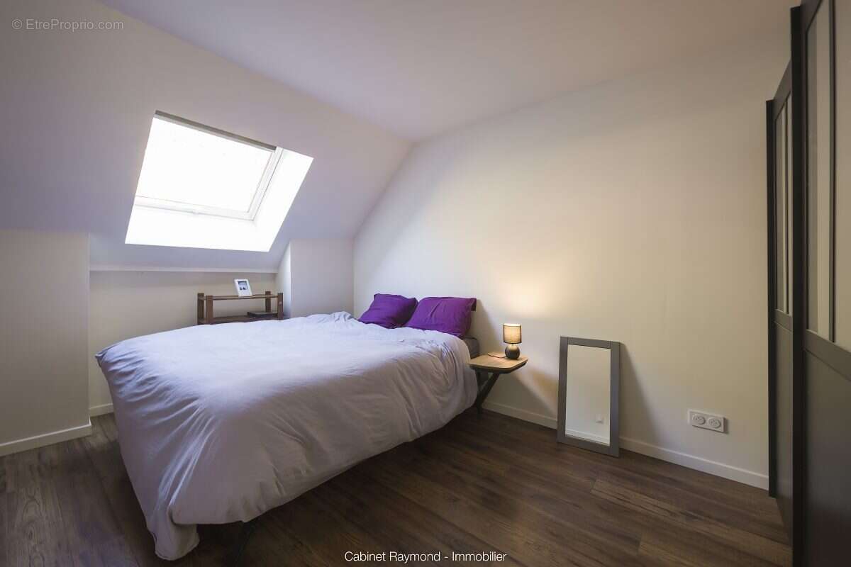 Maison à ENTRAIGUES