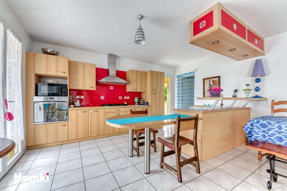 Maison à L'ISLE-D'ABEAU