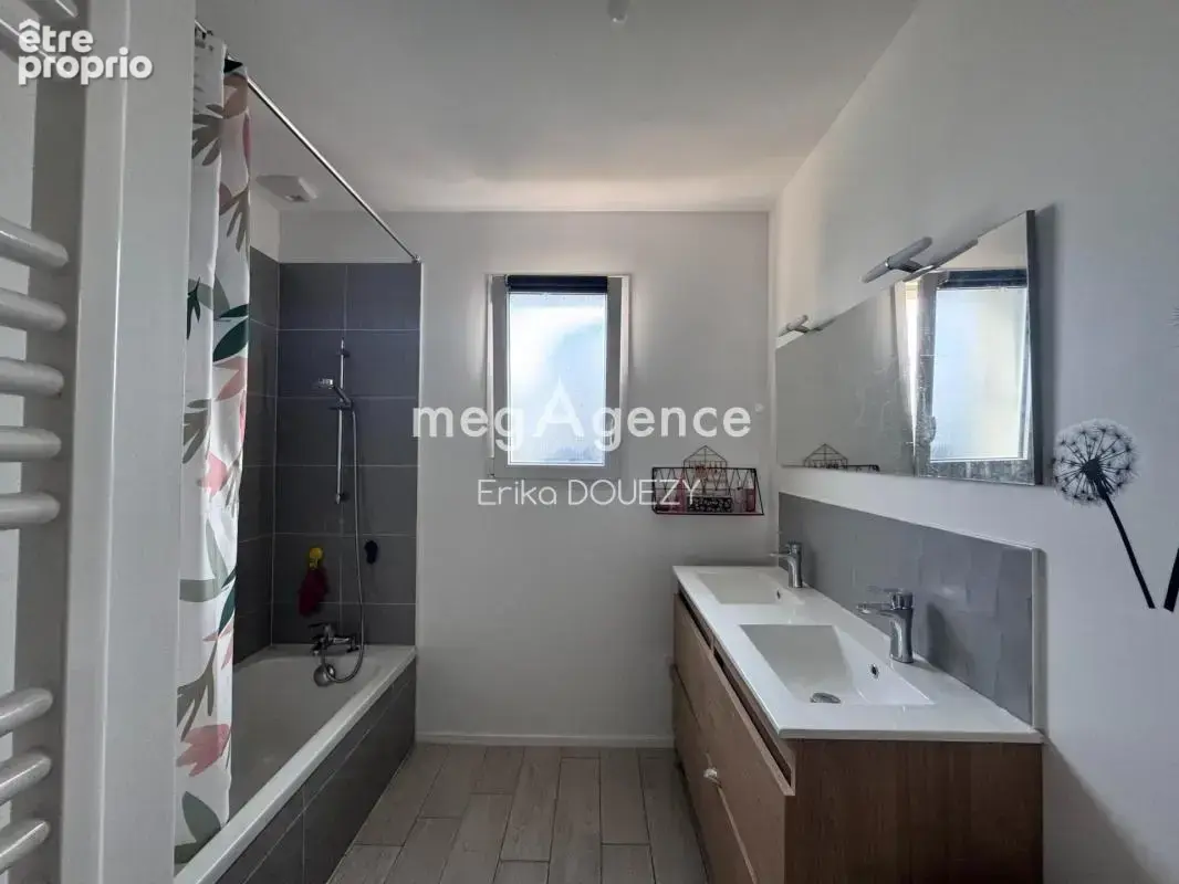 Maison contemporaine plain-pied 4 chambres double garage - photo 7