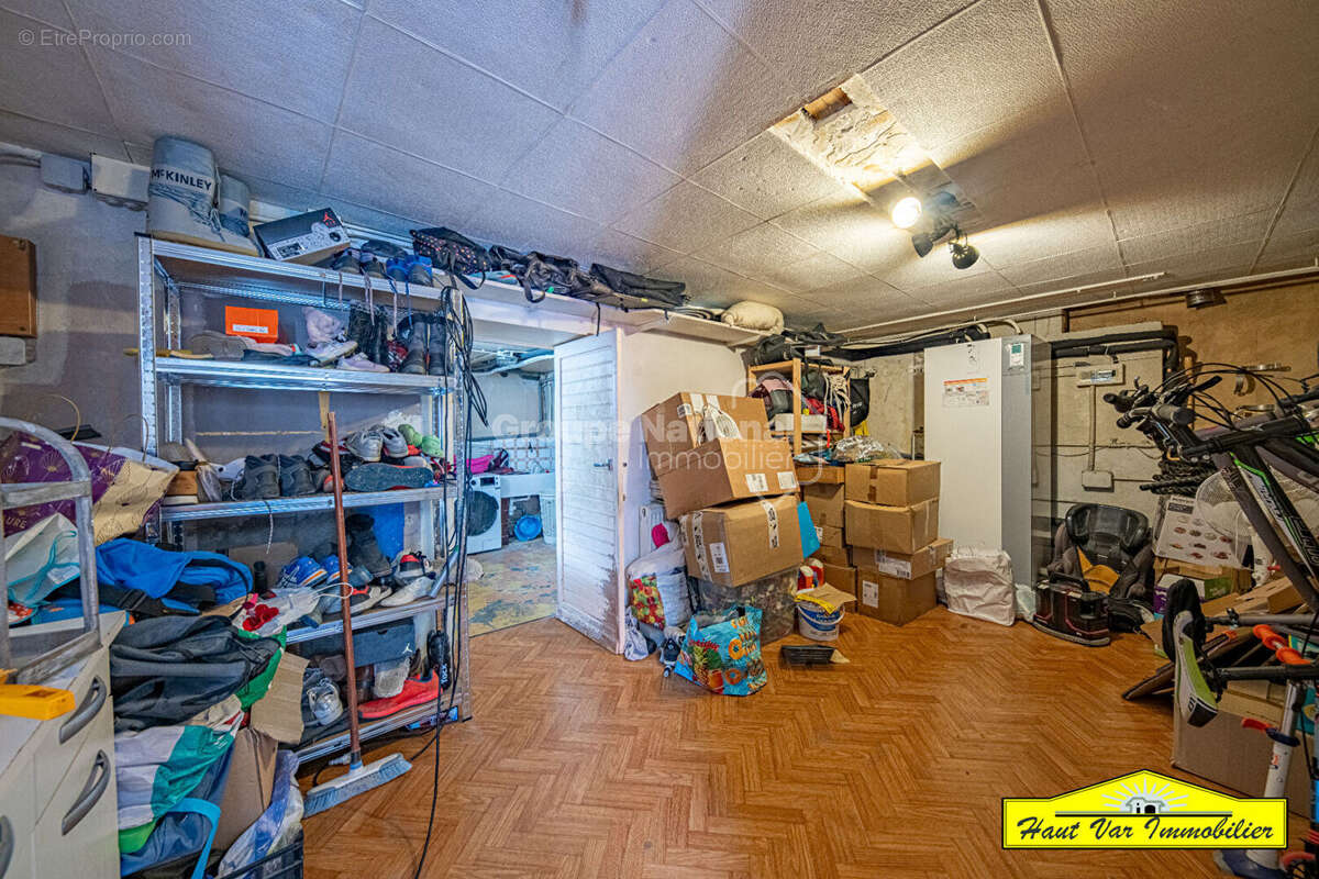 Maison à VINON-SUR-VERDON