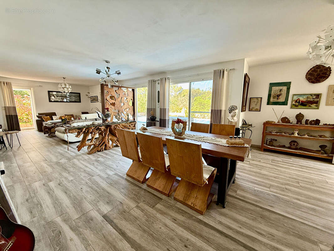 Maison à OLLIERES