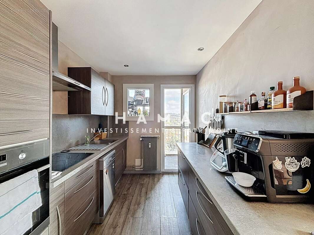 Appartement à OULLINS
