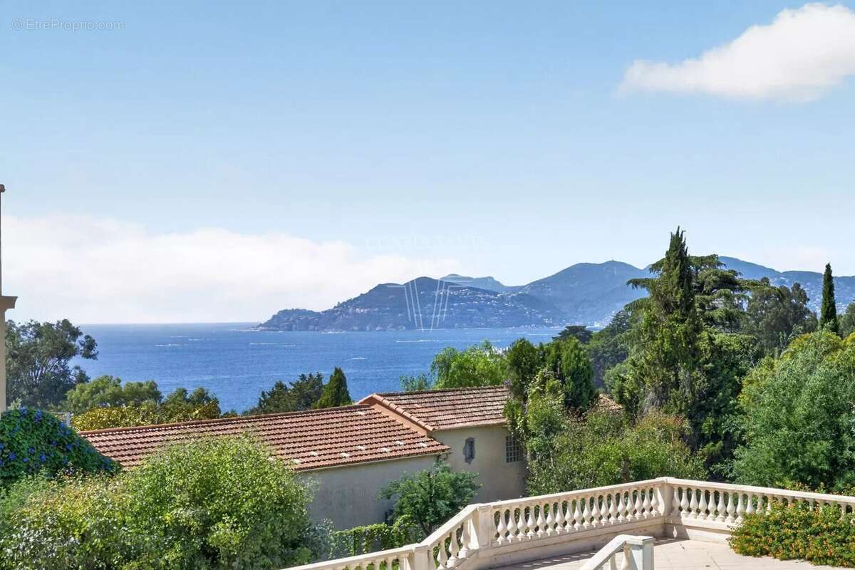 Rez-de-jardin deux suites/vue mer - photo 2