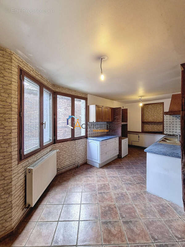 cusine ouverte appartement - Maison à BRIENON-SUR-ARMANCON