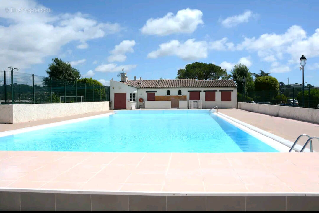 Appartement à VILLENEUVE-LOUBET