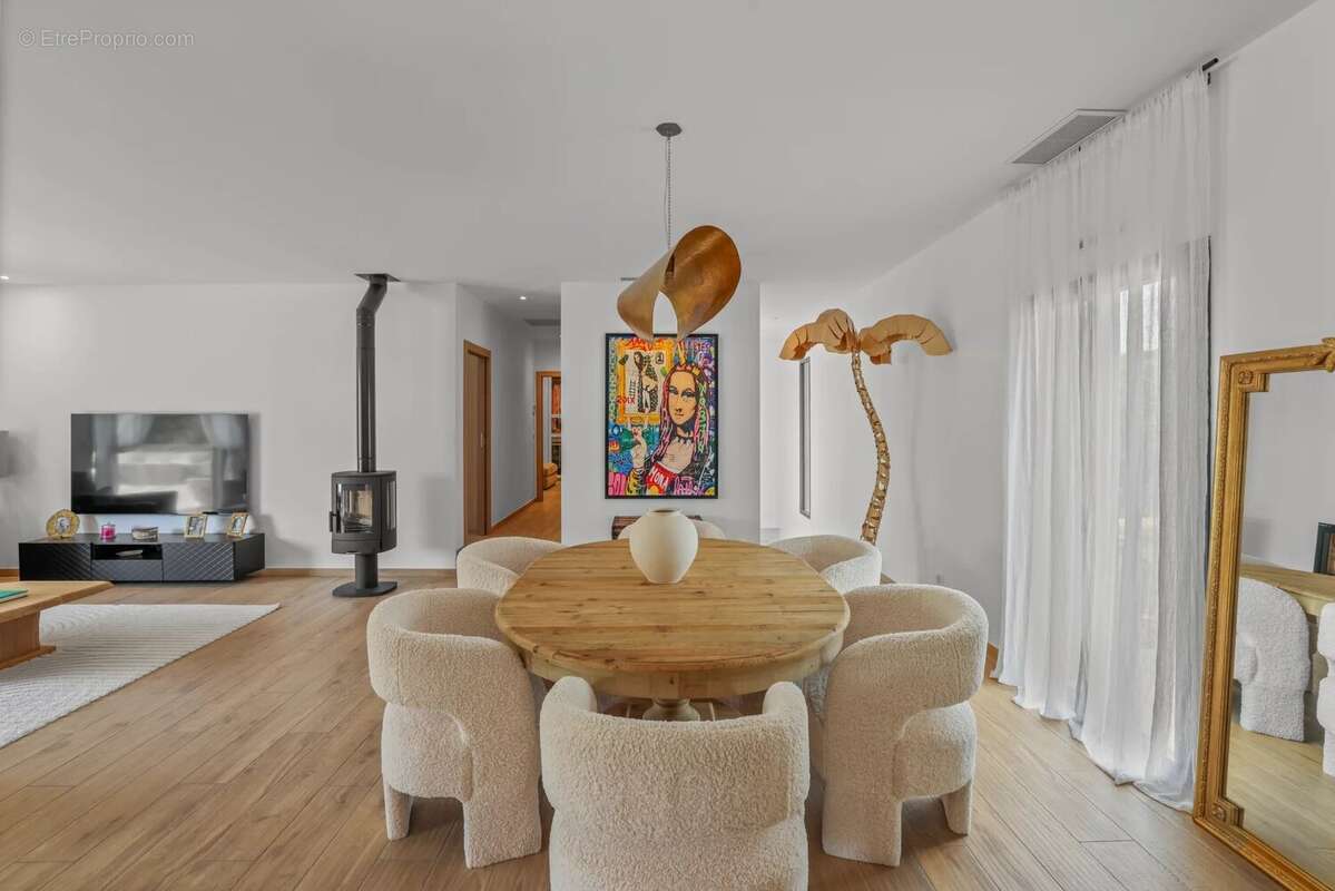 Maison 175 m² à Vallauris  - photo 9