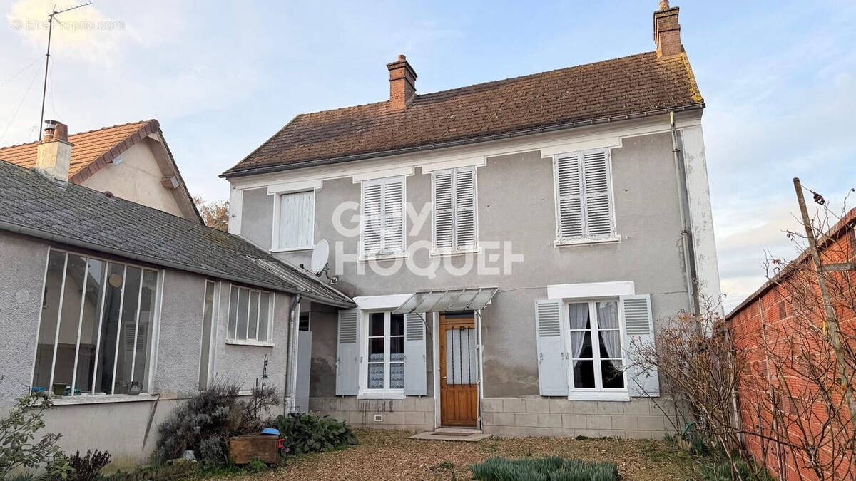 Maison à EZY-SUR-EURE