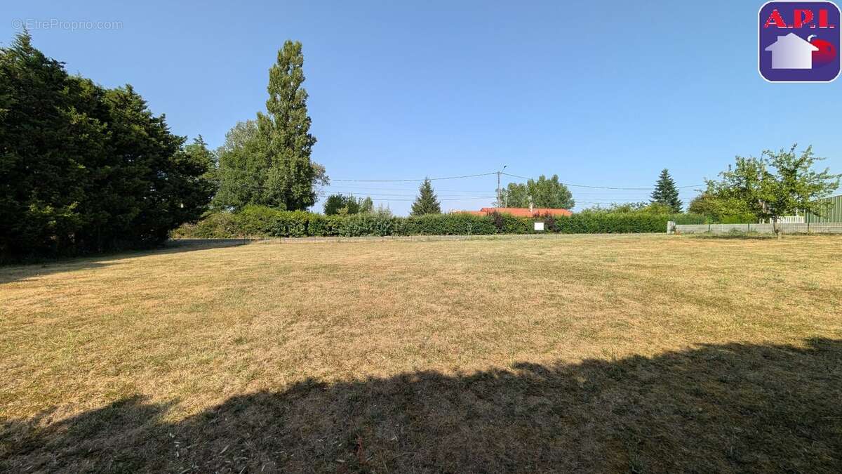 Terrain 990 m² à Saint-Leon  - photo 4