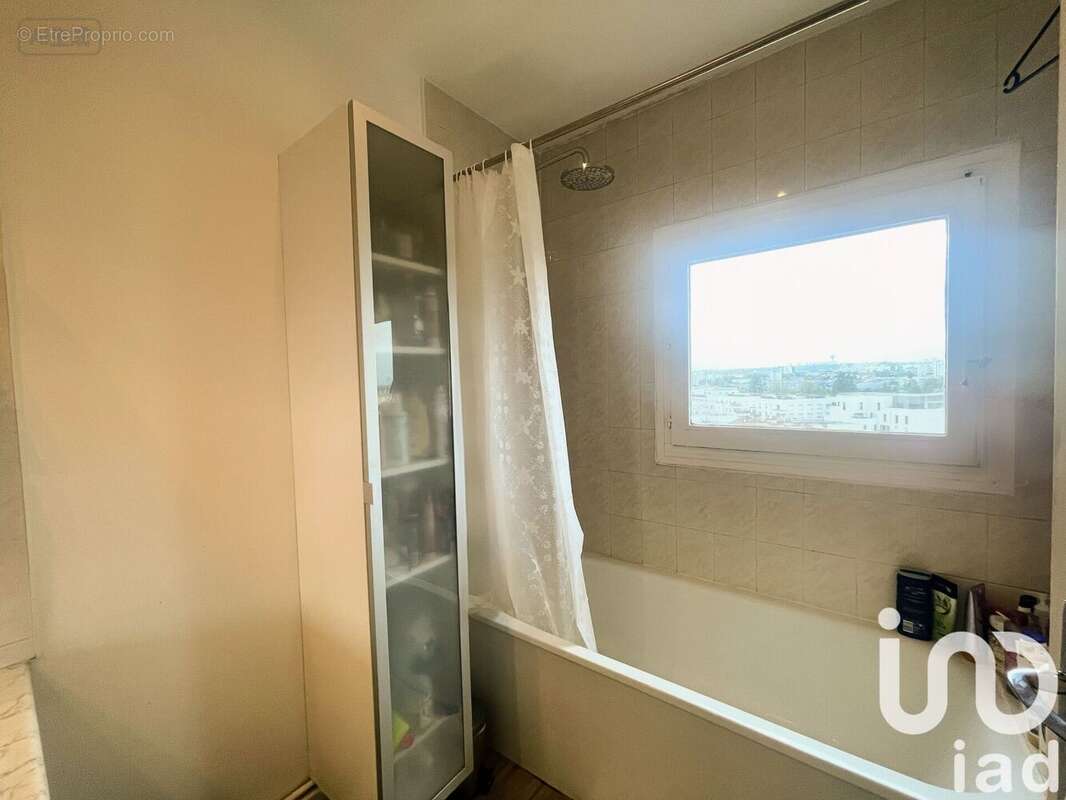 Photo 8 - Appartement à LA COURNEUVE