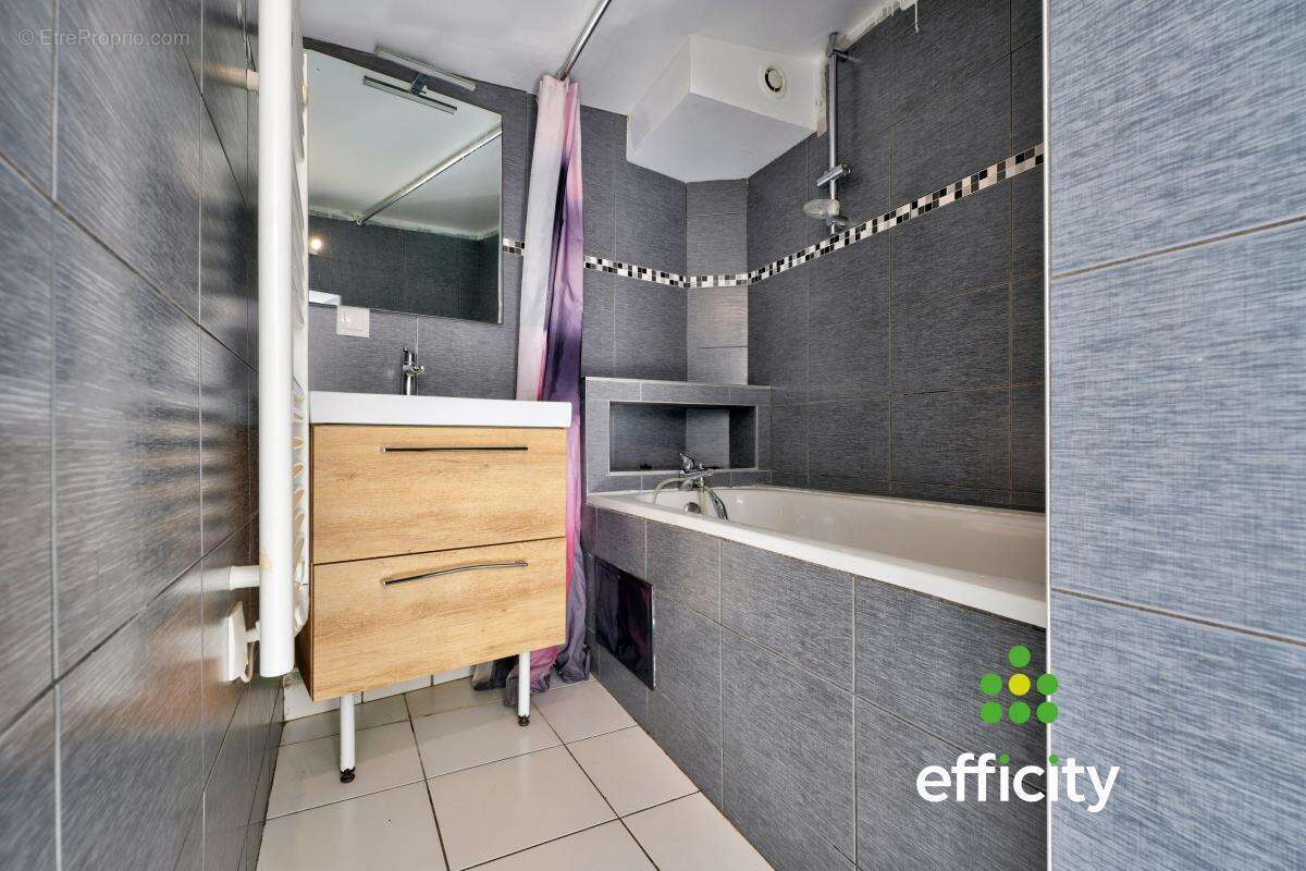 Appartement à OULLINS