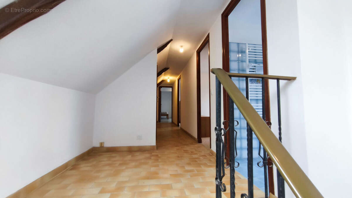 Maison à SEGLIEN