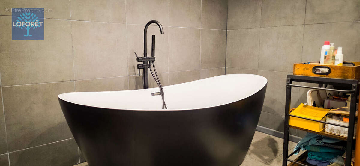 Appartement Saint Genis Laval 4 pièce(s) 95 m2 - photo 4