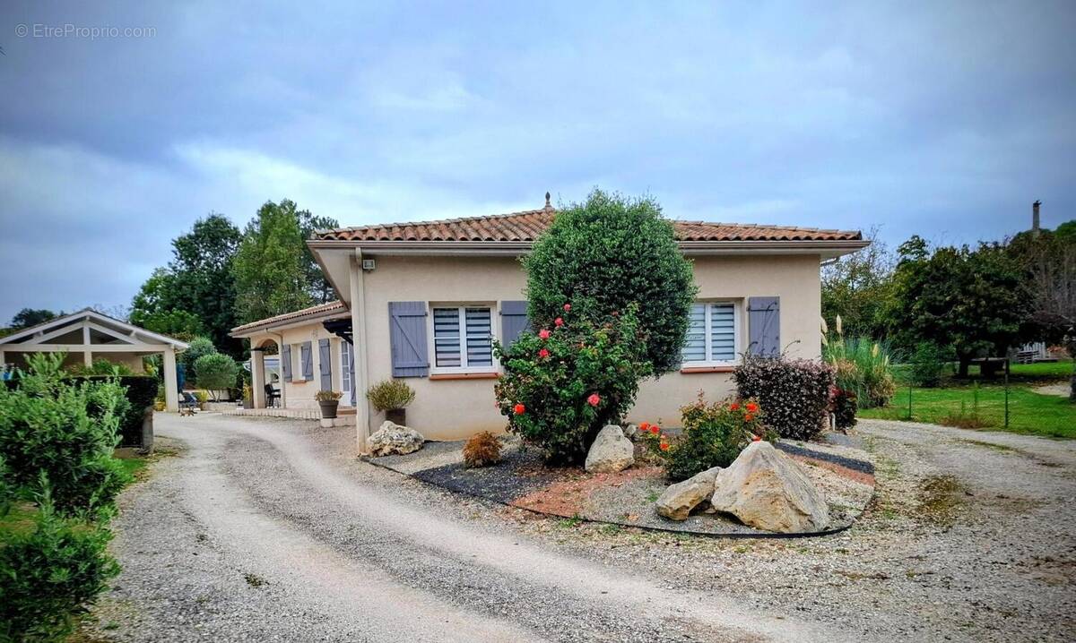 Photo 1 - Maison à SAINT-JEAN-POUTGE