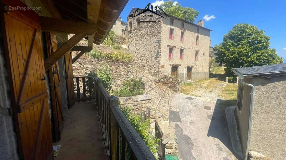 Maison 4 faces en pierre avec jardin - AYGUATÉBIA-TALAU - photo 21