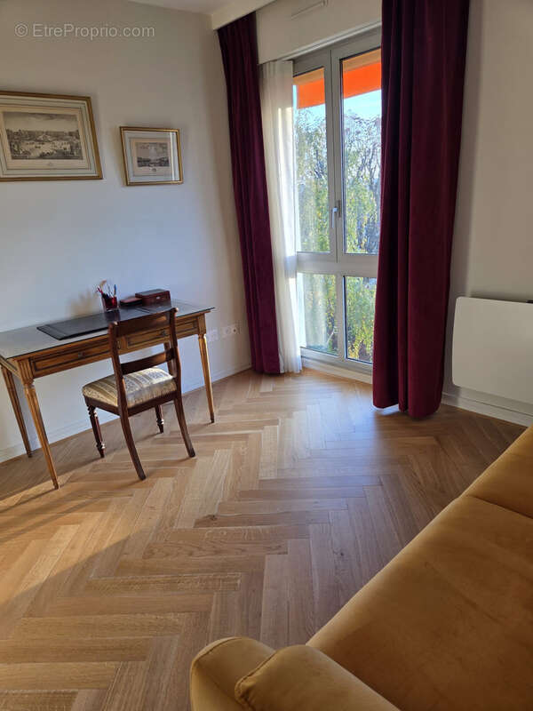 Appartement à NOGENT-SUR-MARNE