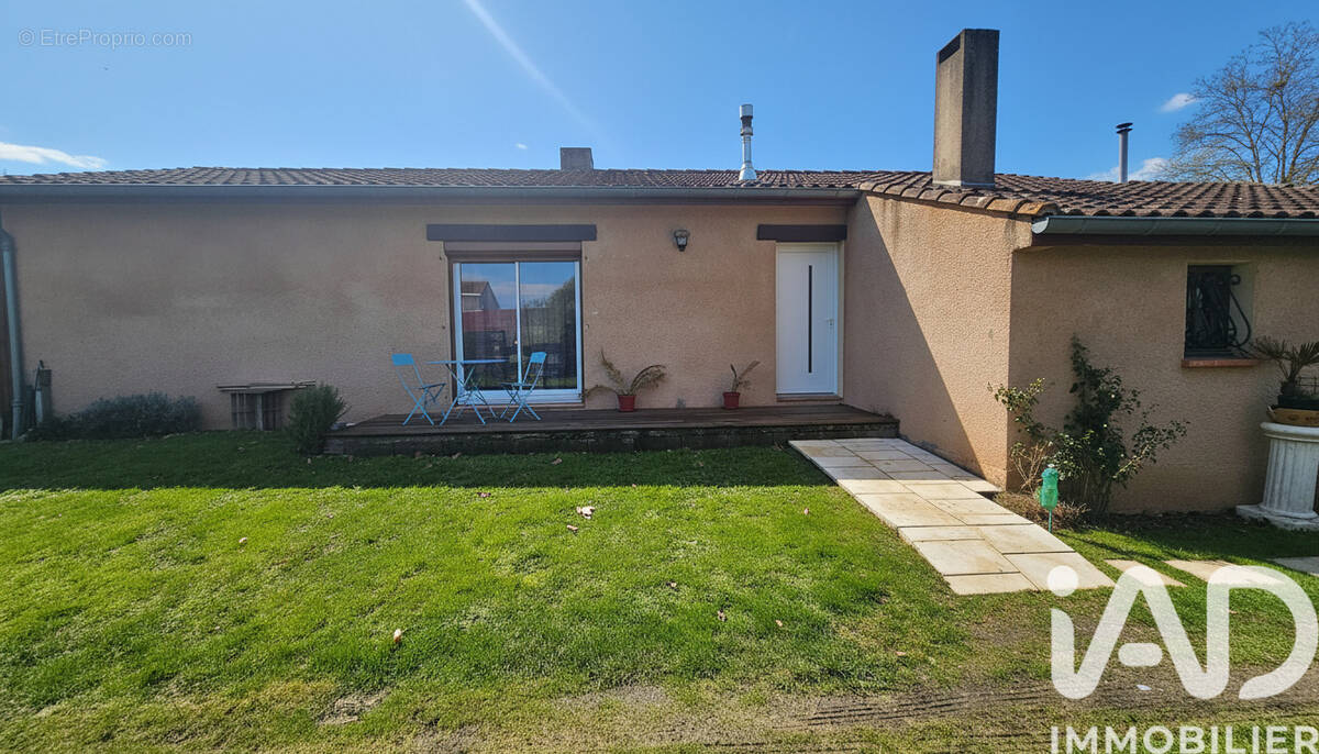 Photo 1 - Maison à MONTESQUIEU-VOLVESTRE