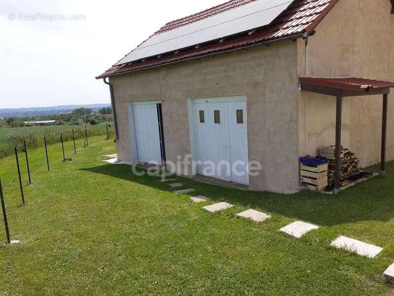 Dpt Dordogne (24), à vendre GENIS maison P5 de 113,78 m² - Terrain de 8 228,00 m² - photo 17