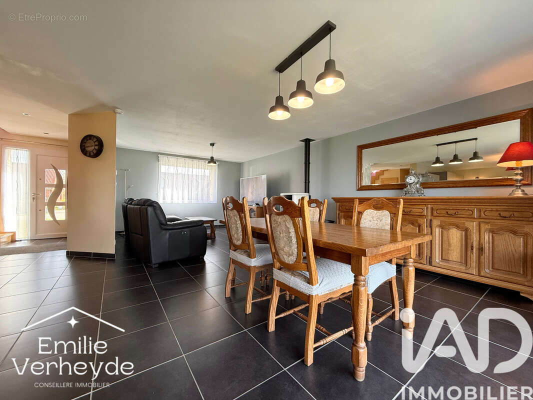 Maison 138 m² à Buysscheure  - photo 2