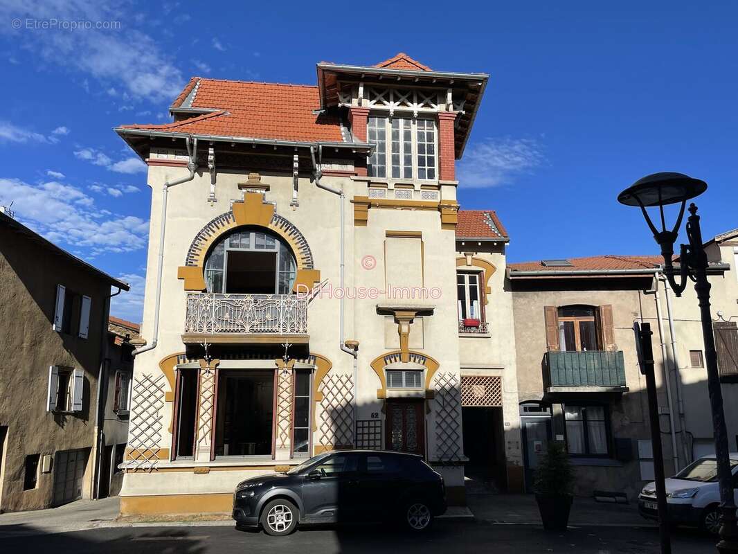 Maison à SAINT-PAUL-EN-JAREZ