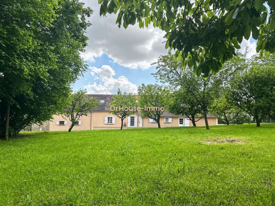 Maison 182 m² à Ige  - photo 29
