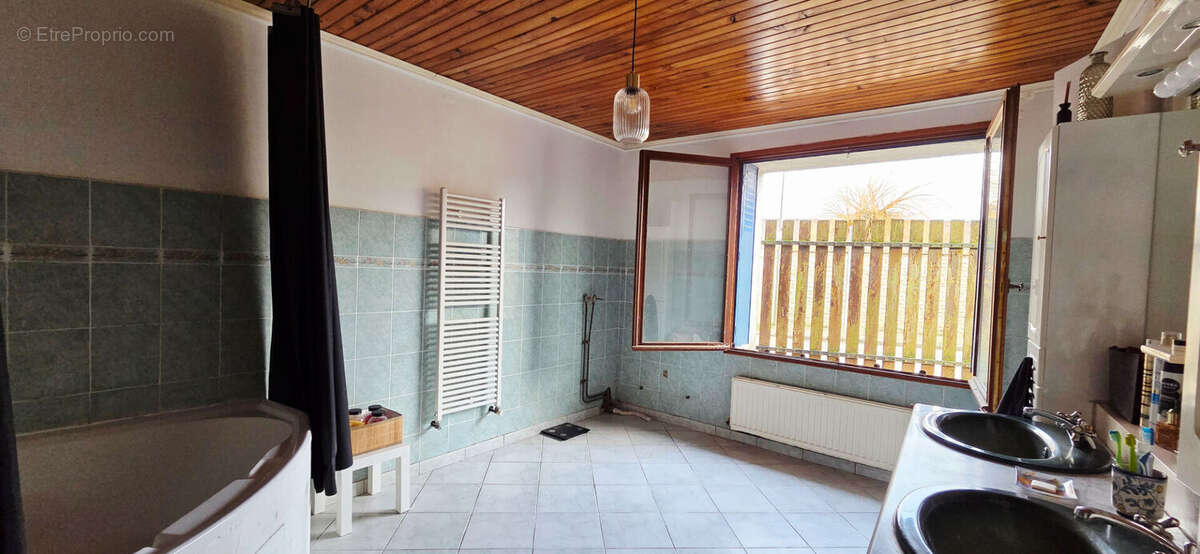 Maison à ETAMPES
