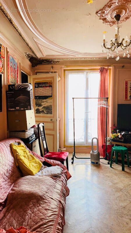 Appartement à PARIS-10E