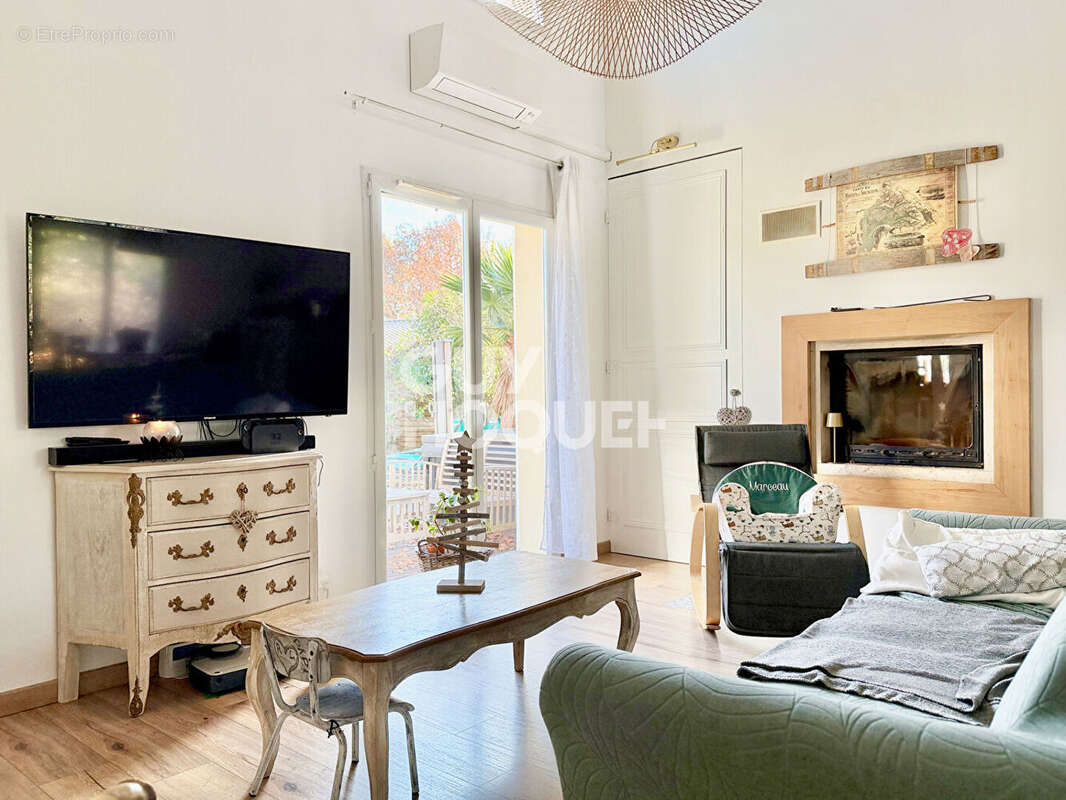 REVENUS LOCATIFS ET Maison + dépendances à 5min des commerces et de la plage de la Hume - photo 4