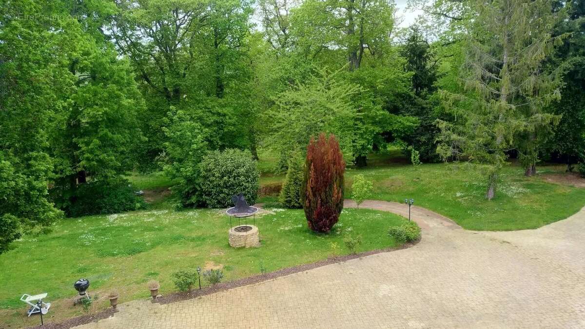 Maison à LES LOGES-EN-JOSAS