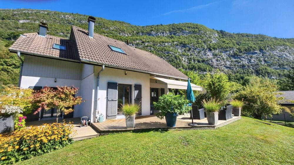 Maison à NAVES-PARMELAN