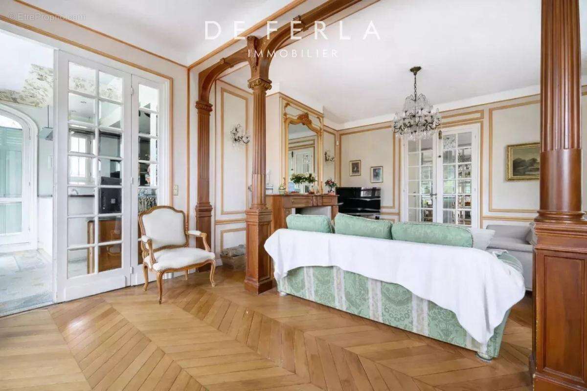 Appartement à SAINT-MAUR-DES-FOSSES