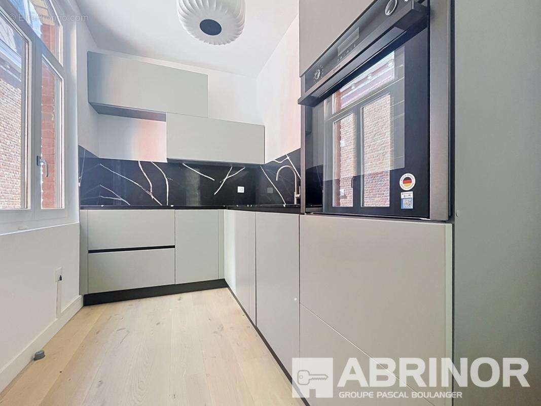 LAMBERSART, en bordure de la Deûle,  Appartement 85 m² type 3 refait à neuf - photo 7