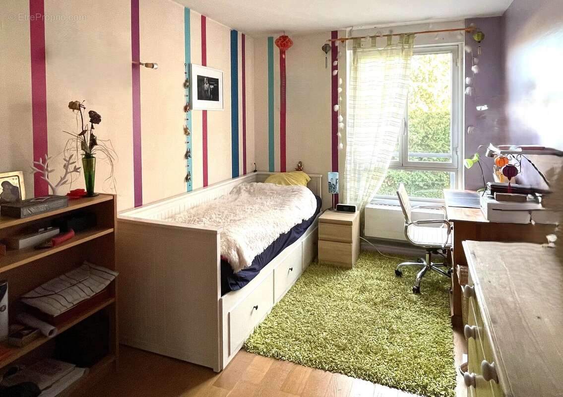 Appartement à VILLE-D'AVRAY