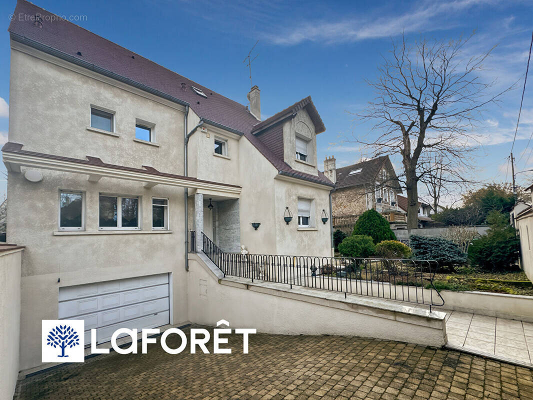 Maison à VILLEMOISSON-SUR-ORGE