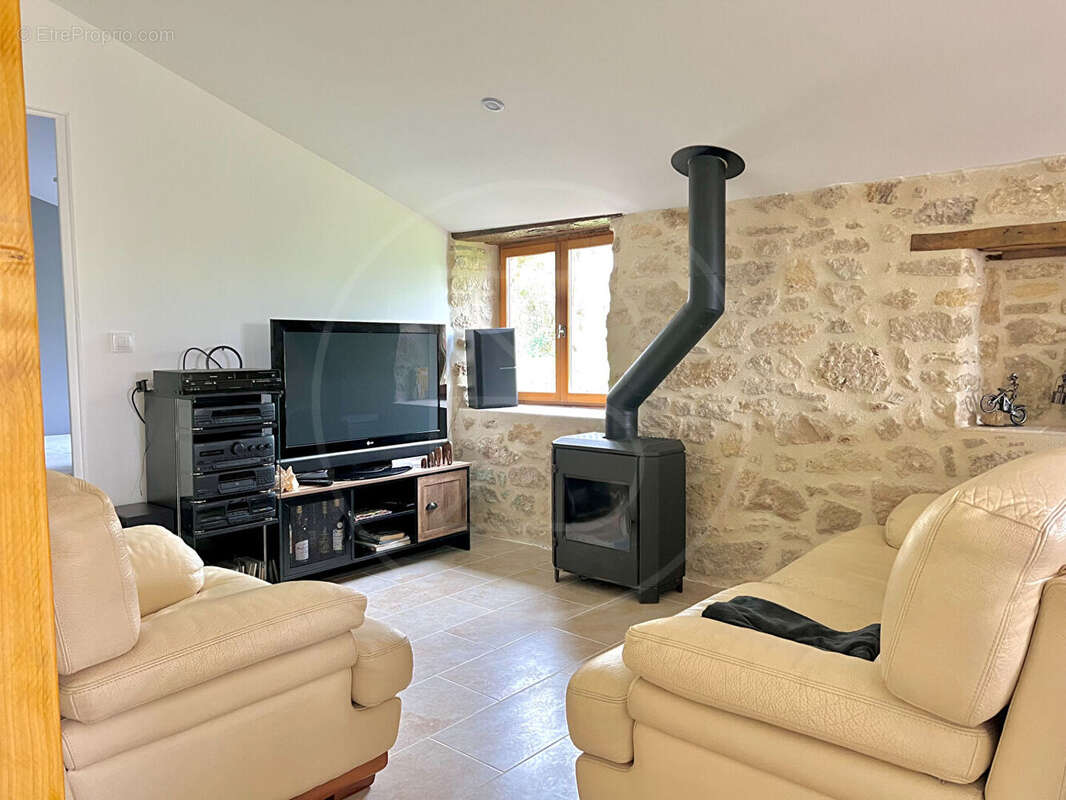 Maison à VILLEFRANCHE-DE-LONCHAT