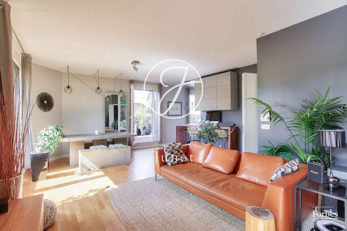 Appartement à VERSAILLES