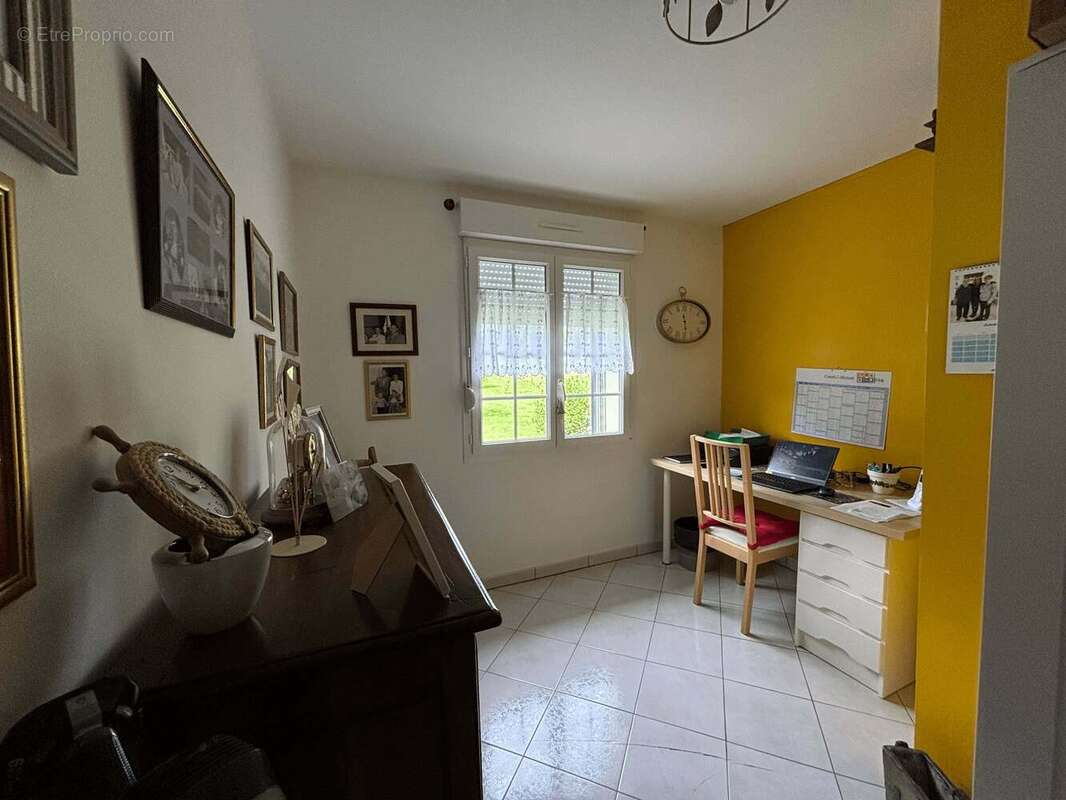 Maison 194 m² à Neuville-Lez-Beaulieu  - photo 126