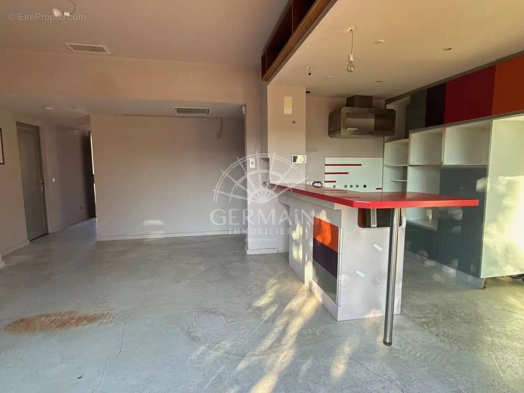 Maison à L'ISLE-SUR-LA-SORGUE