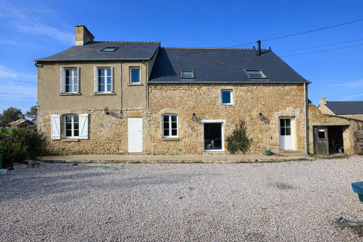 Maison à PICAUVILLE