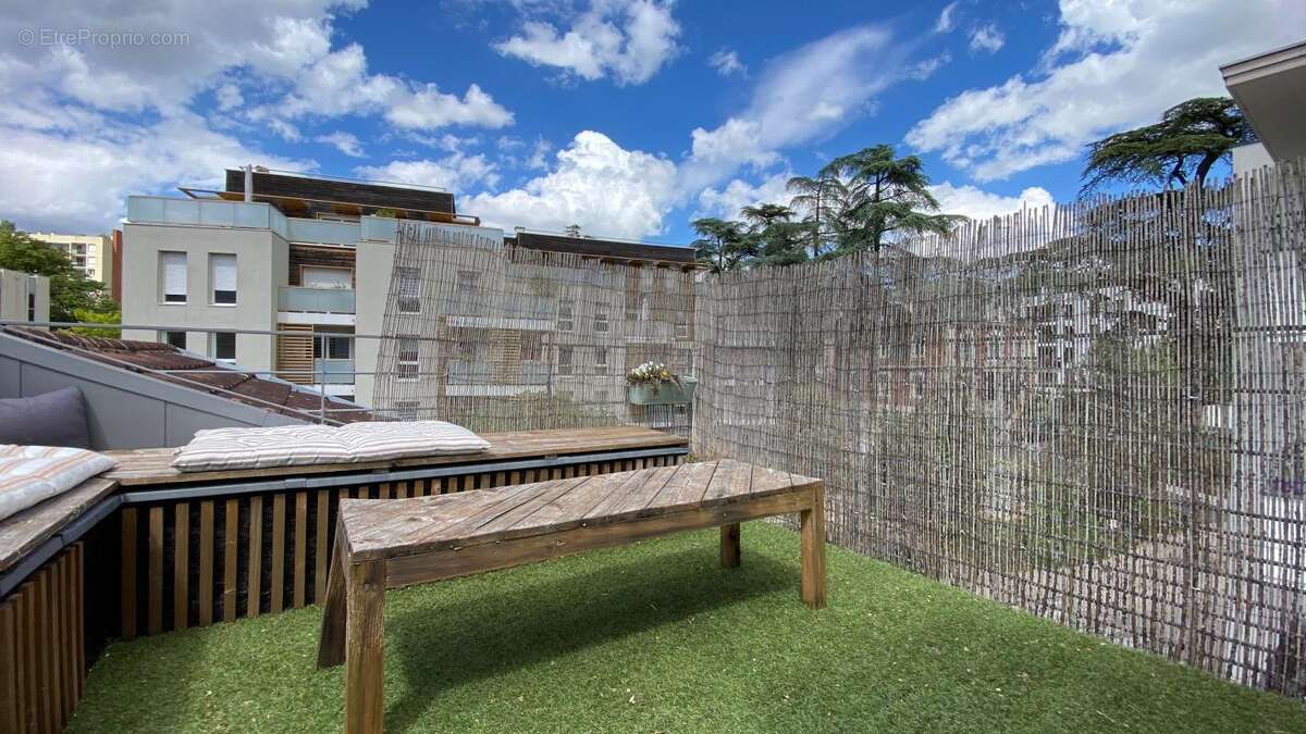 Appartement à FONTAINES-SUR-SAONE