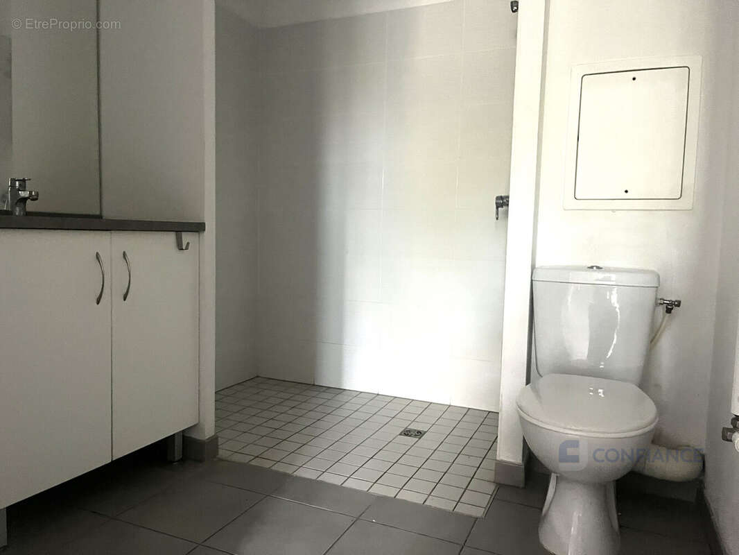 Appartement à DECINES-CHARPIEU