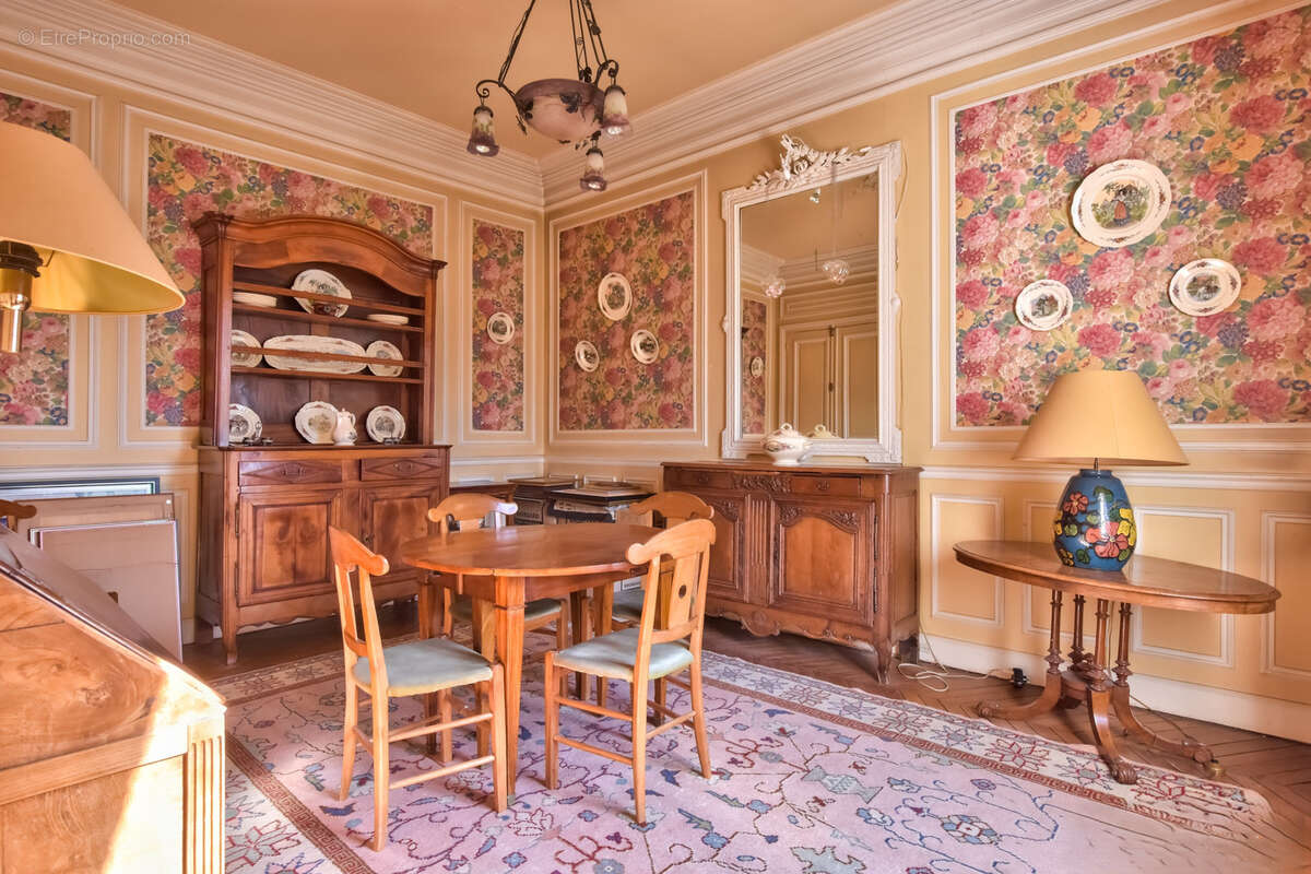 Maison à LE VESINET