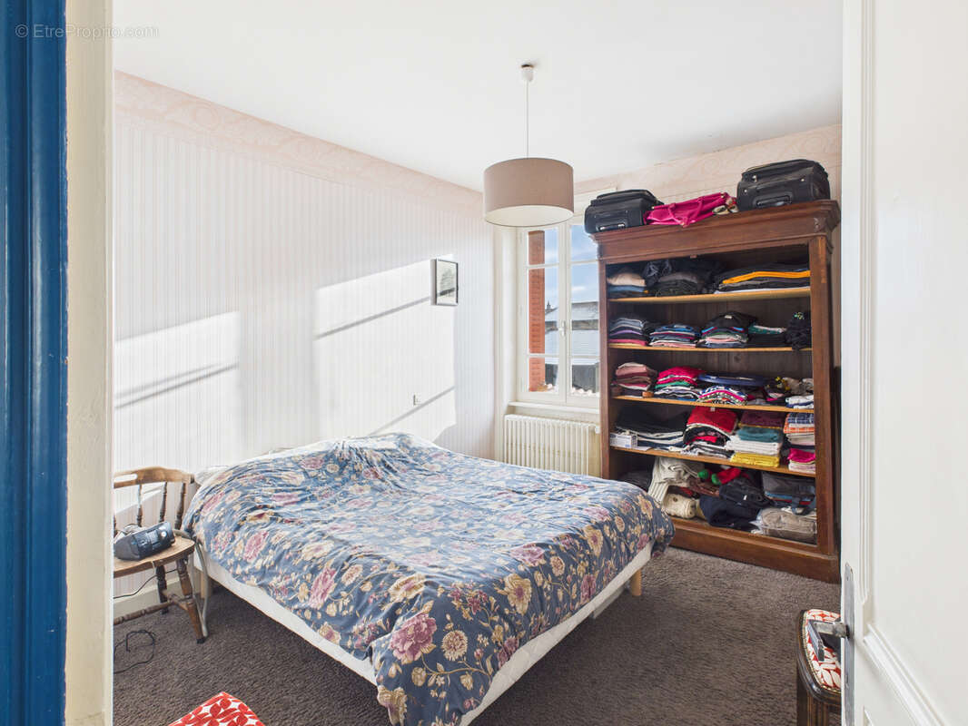 Maison à CRAPONNE-SUR-ARZON