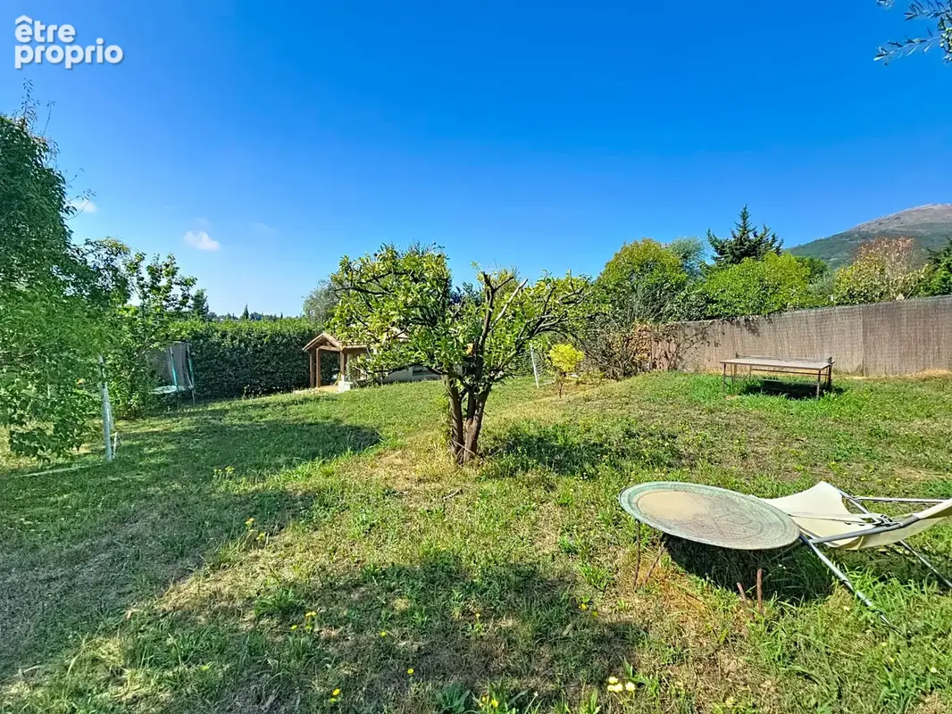 Vence   terrain à bâtir de 662 m2   cu opérationnel favorable   étude g1 réalisée - photo 2