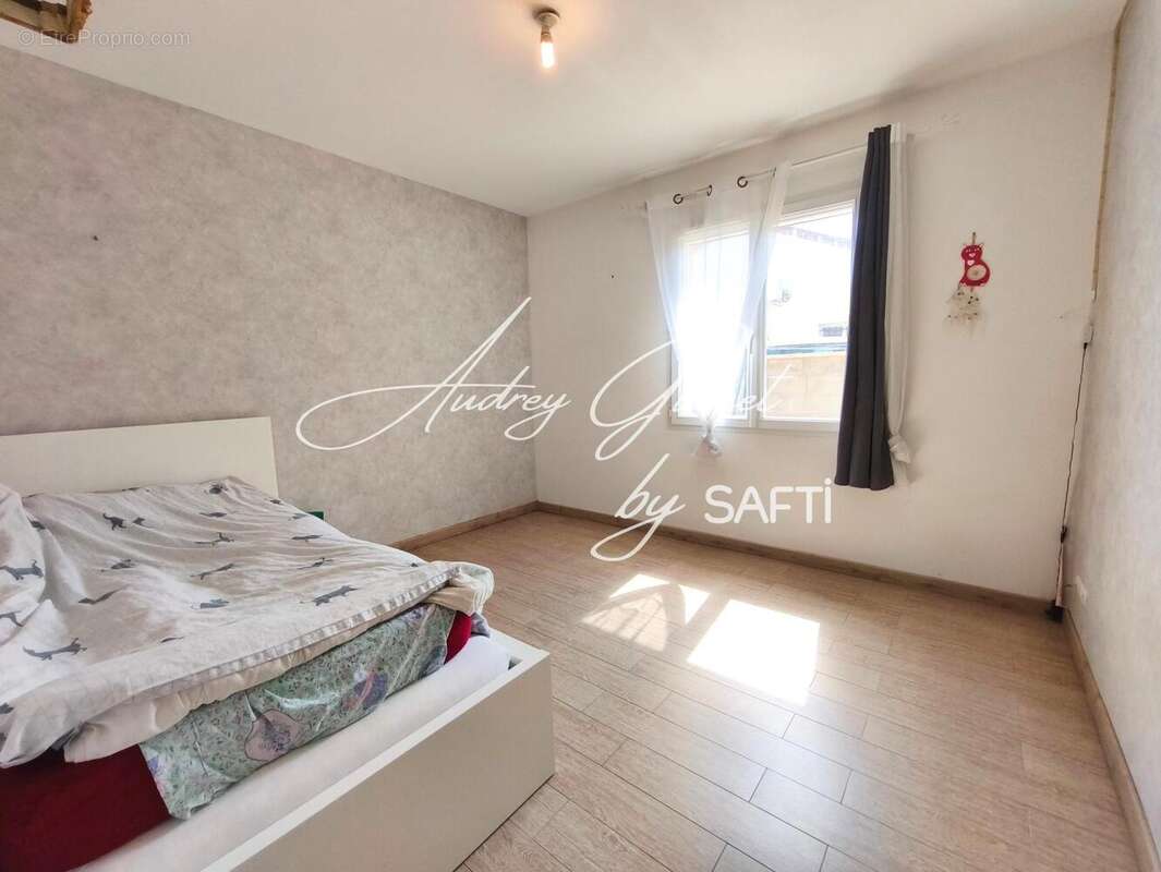 Maison 134 m² à Saint-Cyr  - photo 9