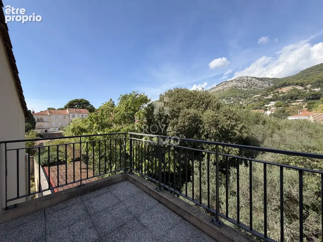 Toulon est bas ortolan t3 dernier etage + terrasse + parking - photo 3