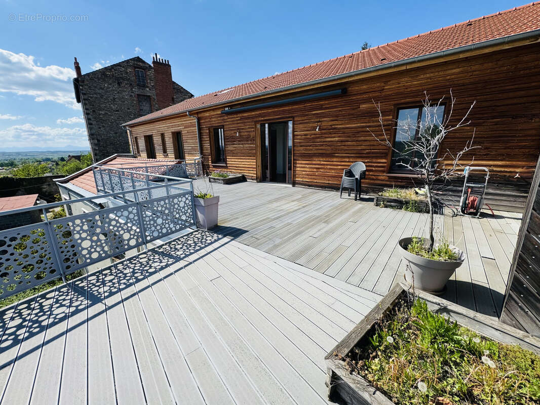 Appartement à THIERS
